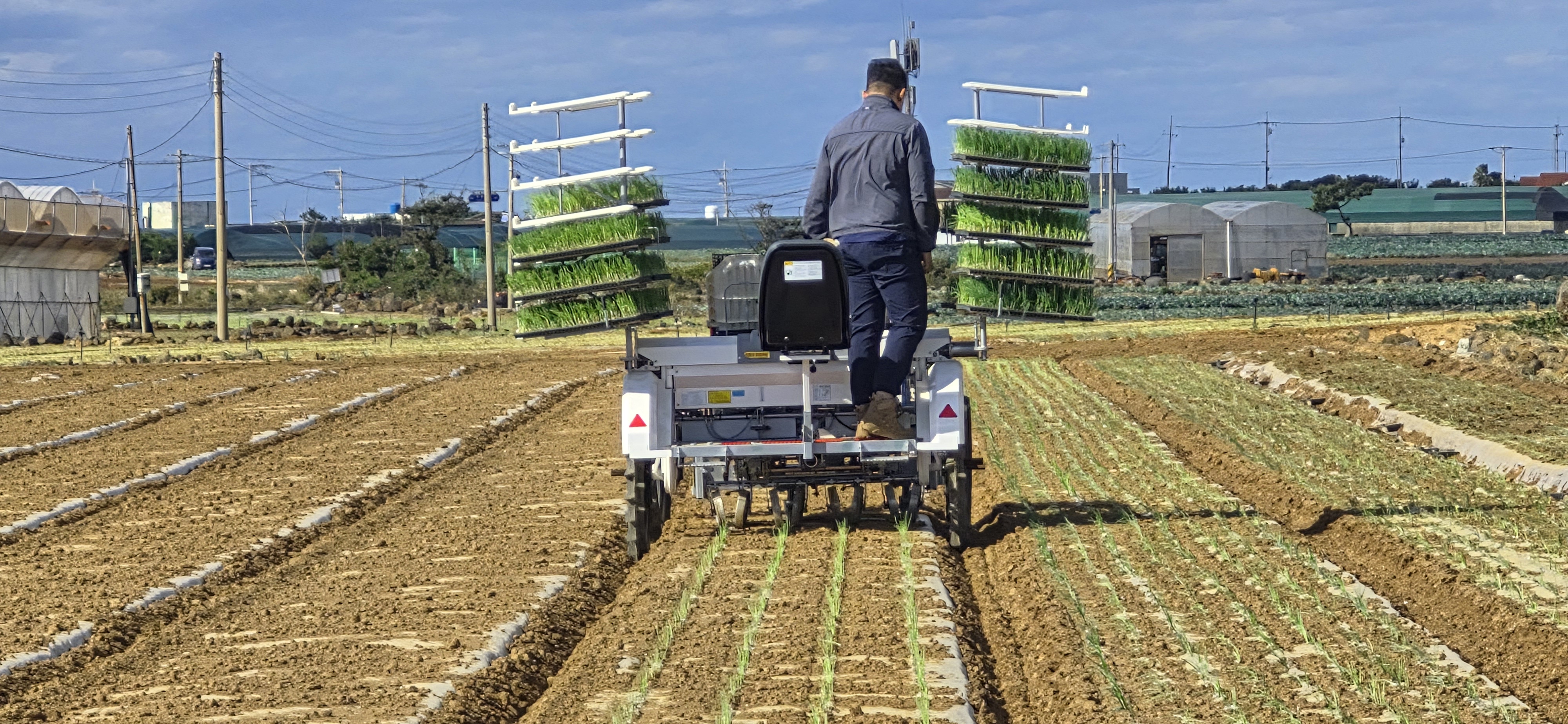 양파 수확기계 선발 시연회 개최…전 과정 기계화 본격화